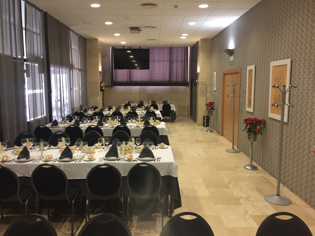 Hostal Restaurante Estacion Jaén Zewnętrze zdjęcie