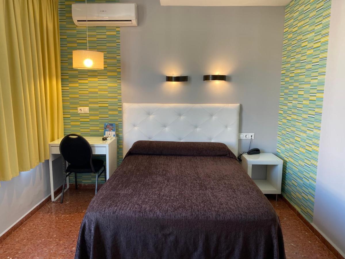 Hostal Restaurante Estacion Jaén Zewnętrze zdjęcie